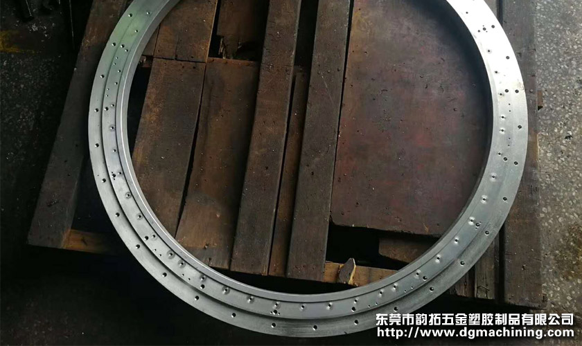 法蘭盤(pán)鉆孔攻牙加工