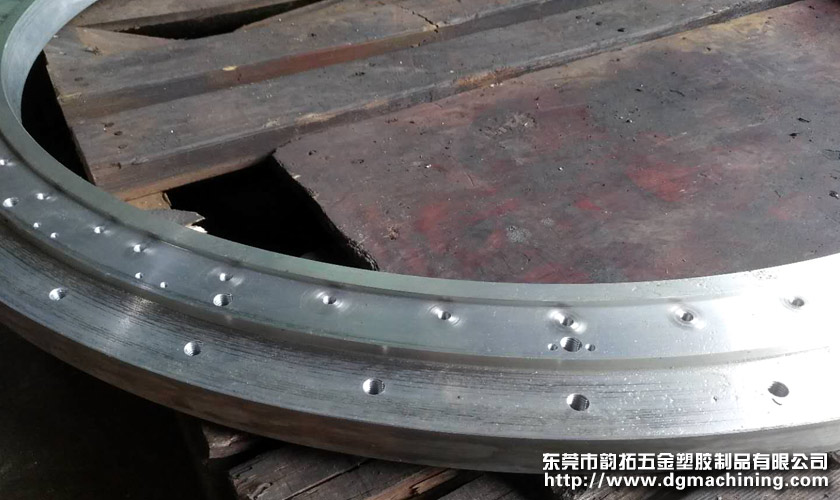 大型數(shù)控車(chē)床加工法蘭盤(pán)